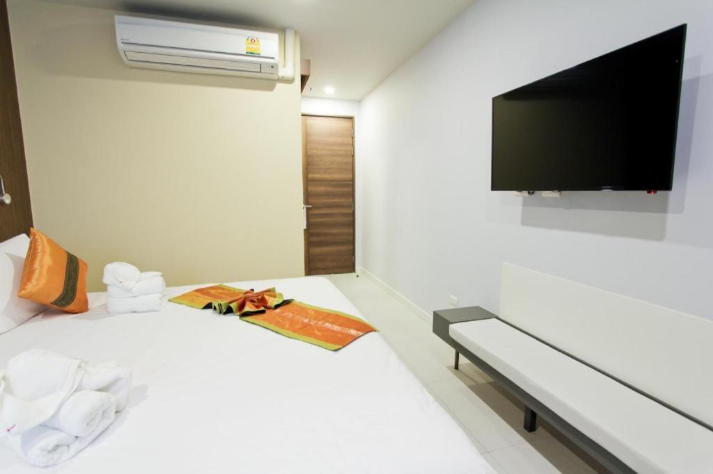 Elegancy Sansabai Hotel Patong Exteriér fotografie
