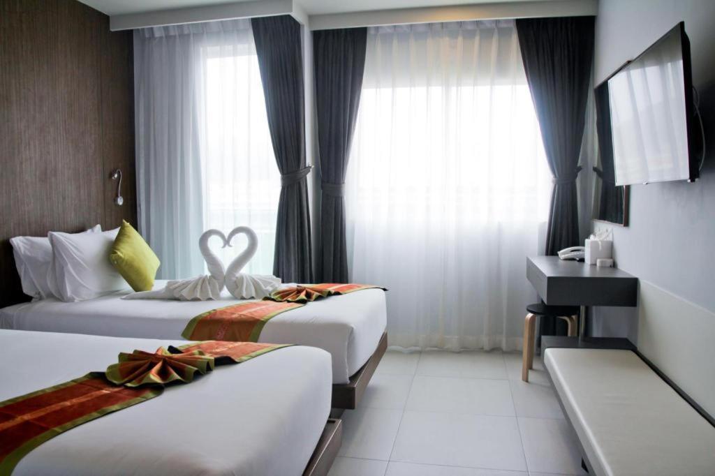 Elegancy Sansabai Hotel Patong Exteriér fotografie